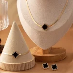 Daya Glow Gold Siyah Yonca Set (Kolye+Bileklik+Küpe)