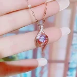 Daya Glow Zirkon Kübrik Kolye - Görsel 2